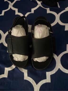 UGG Womens Black Adjustable Strap, Platform Sandals 8